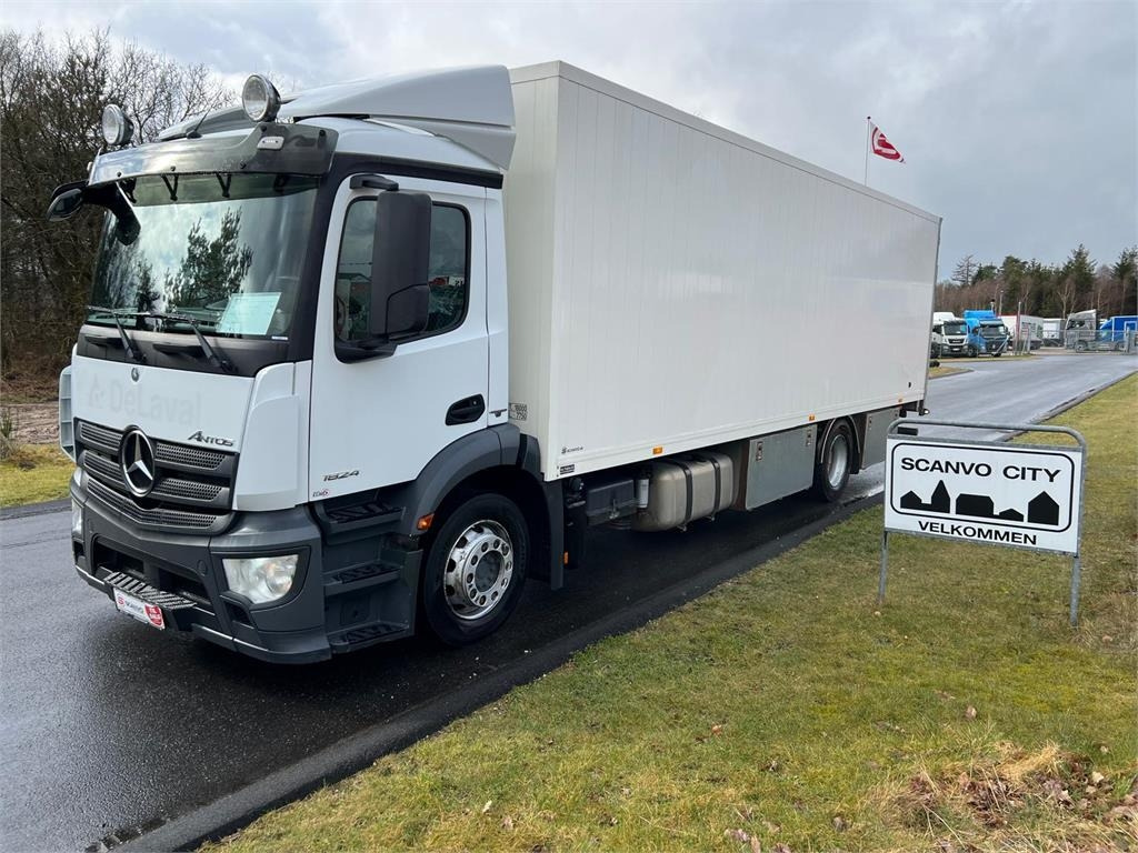 Mercedes-Benz Antos 1824 LnR - بصندوق مغلق شاحنة: صور 3 Mercedes-Benz Antos 1824 LnR - بصندوق مغلق شاحنة: صور 3