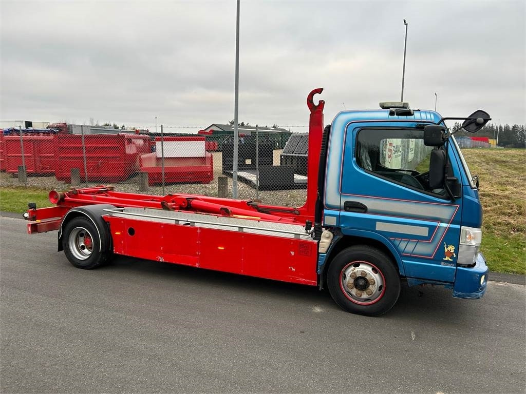 Mitsubishi Fuso CANTER 9C150 - شاحنة ذات الخطاف: صور 1 Mitsubishi Fuso CANTER 9C150 - شاحنة ذات الخطاف: صور 1