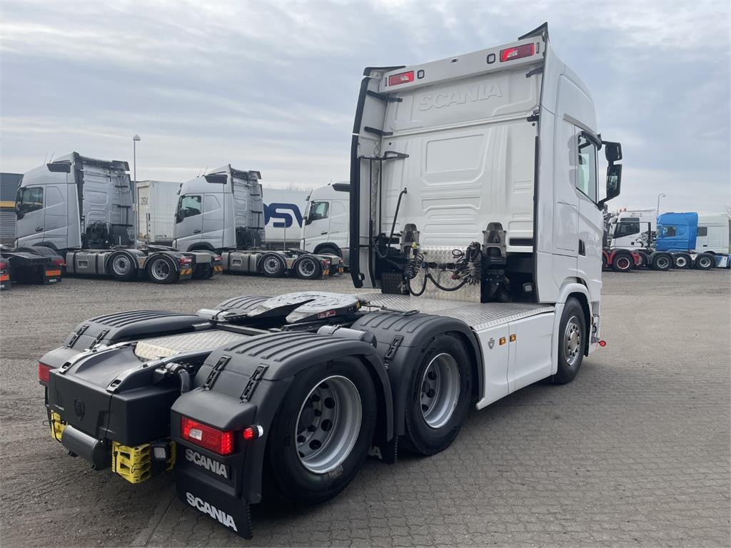 Scania S660 A 6x2 NB 2950 - شاحنة جرار: صور 2 Scania S660 A 6x2 NB 2950 - شاحنة جرار: صور 2