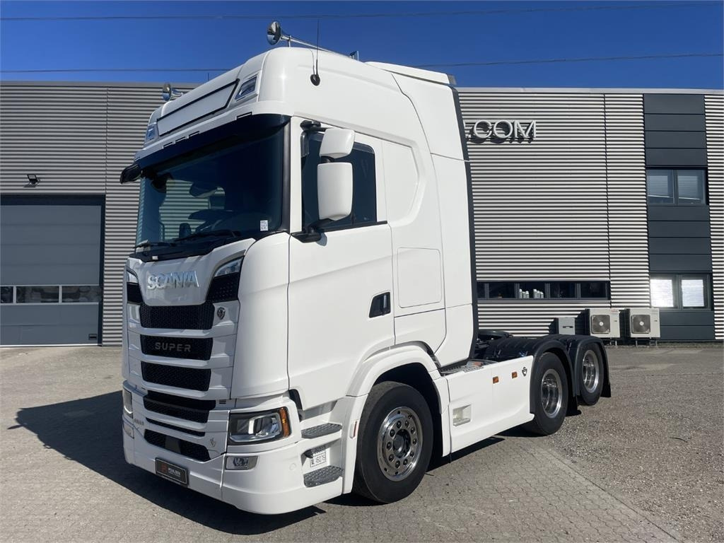 Scania S660 A 6x2 NB 2950 - شاحنة جرار: صور 4 Scania S660 A 6x2 NB 2950 - شاحنة جرار: صور 4