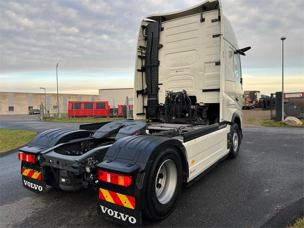 Volvo FH460 Aero + Klasse 3 - شاحنة جرار: صور 3 Volvo FH460 Aero + Klasse 3 - شاحنة جرار: صور 3
