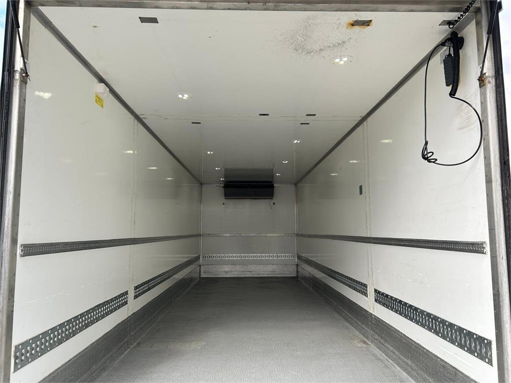 Volvo FL 250 16 ton  - مبردة شاحنة: صور 5 Volvo FL 250 16 ton  - مبردة شاحنة: صور 5