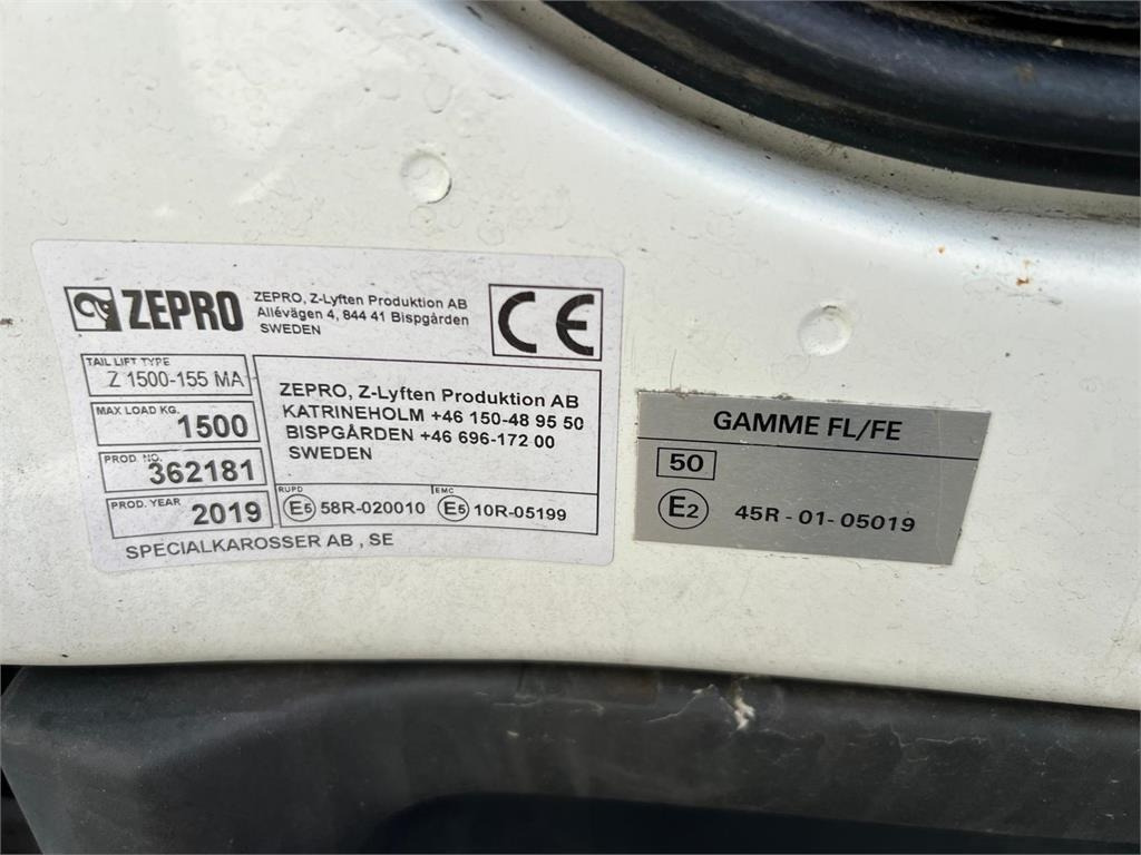 بصندوق مغلق شاحنة Volvo FL 250 16 ton: صور 22