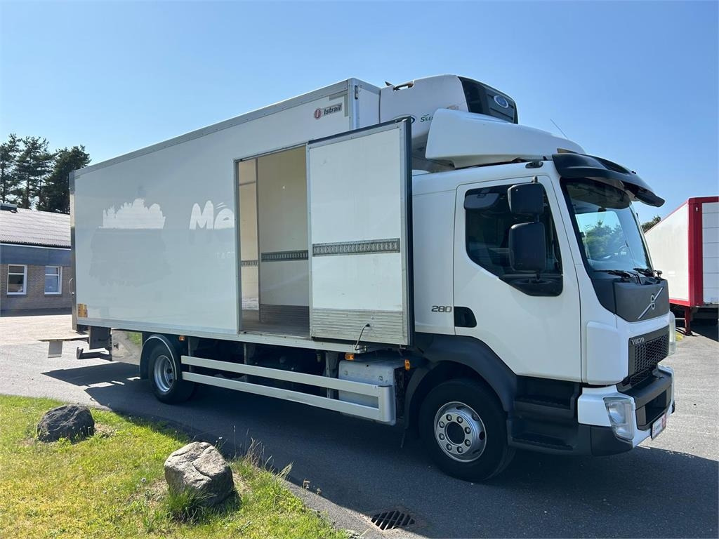 Volvo FL 280 (12 ton) Dobbelt compartment - مبردة شاحنة: صور 2 Volvo FL 280 (12 ton) Dobbelt compartment - مبردة شاحنة: صور 2