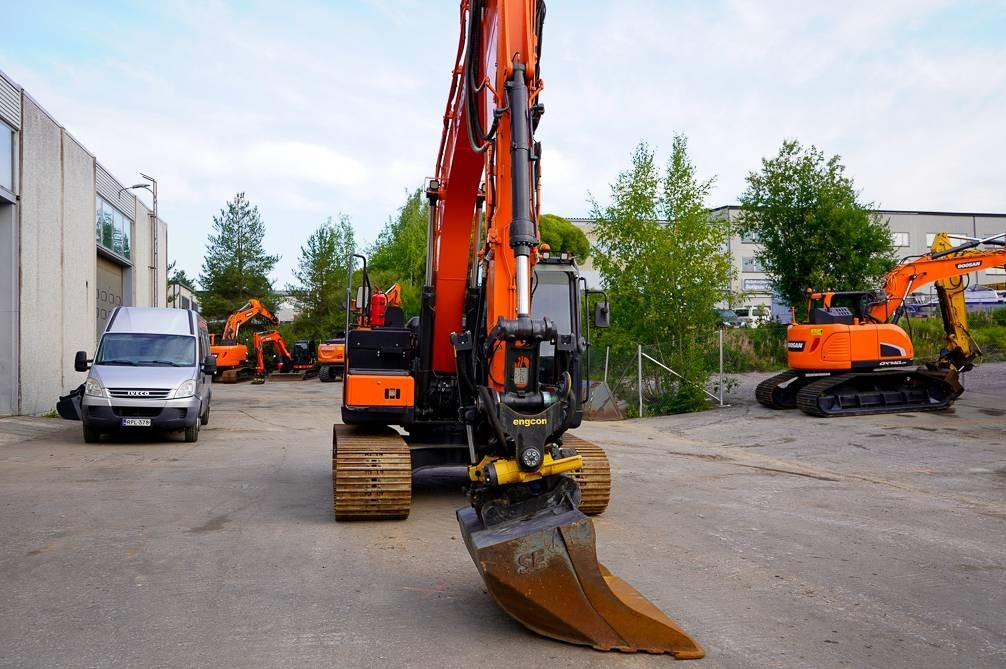 Doosan DX140LC-5 ENGCON - حفارات زحافة: صور 4 Doosan DX140LC-5 ENGCON - حفارات زحافة: صور 4