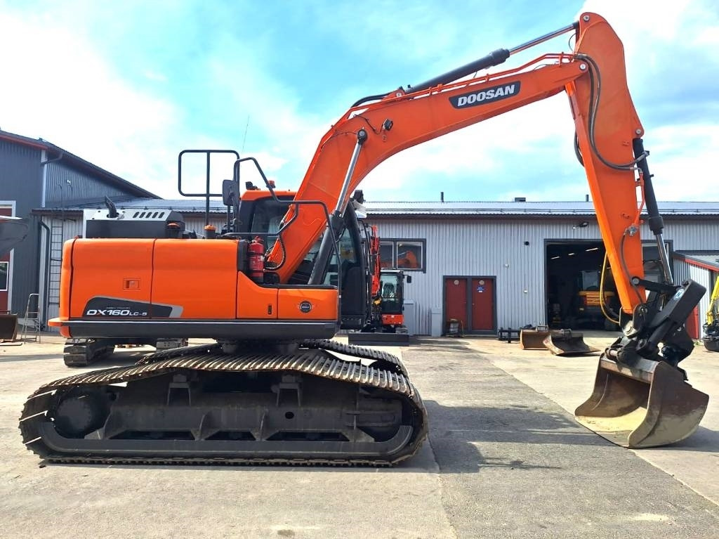 Doosan DX160LCH-5 METSÄMALLI KALLISTAJALLA - حفارات زحافة: صور 5 Doosan DX160LCH-5 METSÄMALLI KALLISTAJALLA - حفارات زحافة: صور 5