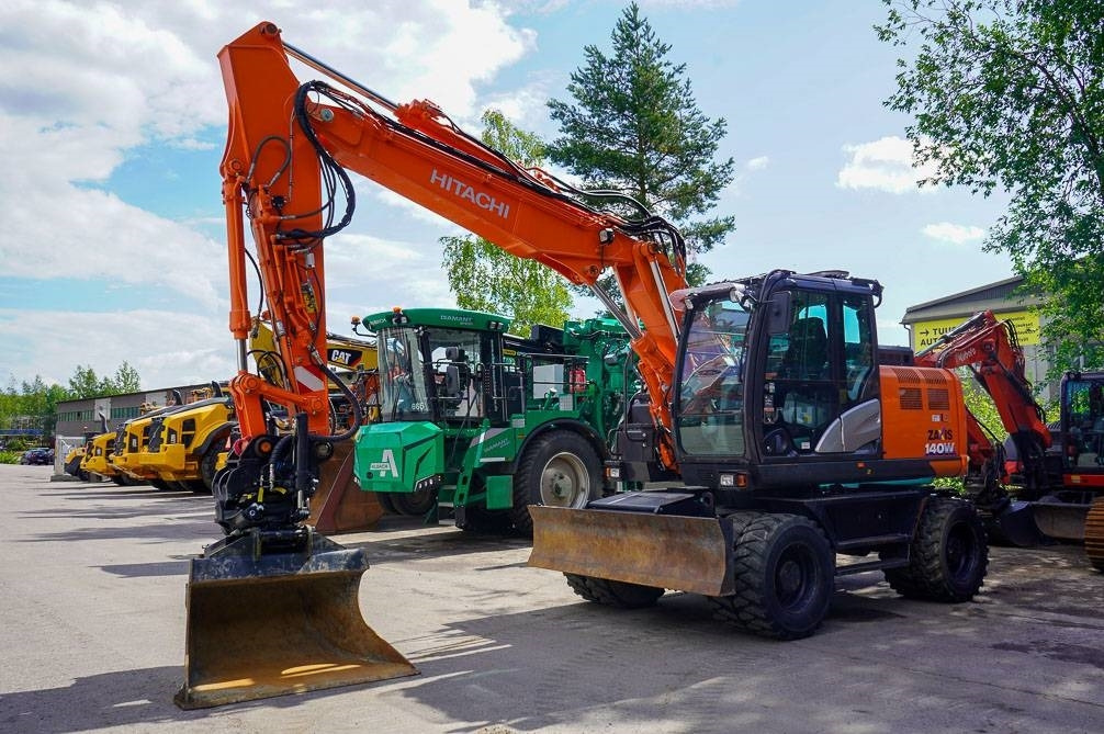 Hitachi ZX 140 W-6 - حفارة على عجلات: صور 2 Hitachi ZX 140 W-6 - حفارة على عجلات: صور 2