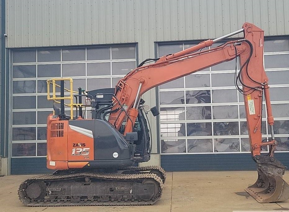 Hitachi ZX135US-7 - حفارات زحافة: صور 2 Hitachi ZX135US-7 - حفارات زحافة: صور 2