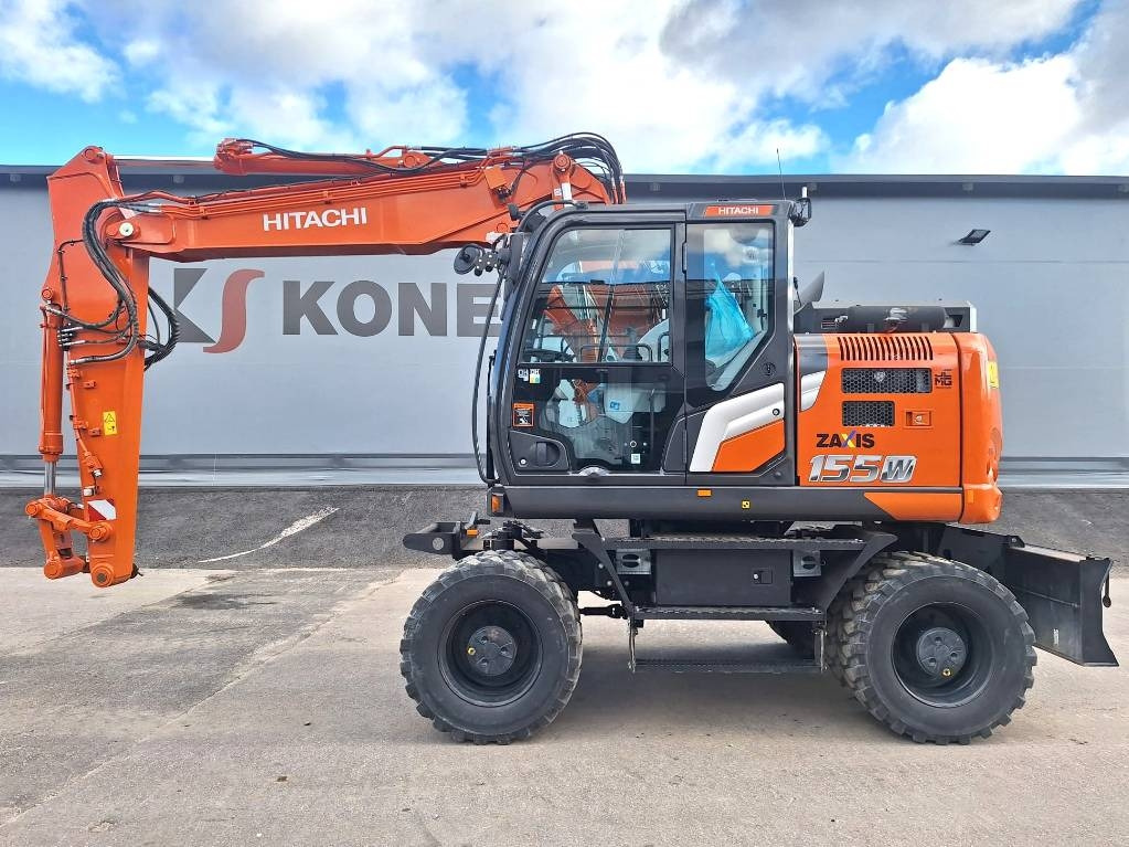 Hitachi ZX155W-7 -STAGE 5- VÄHÄN AJETTU - حفارة على عجلات: صور 1 Hitachi ZX155W-7 -STAGE 5- VÄHÄN AJETTU - حفارة على عجلات: صور 1