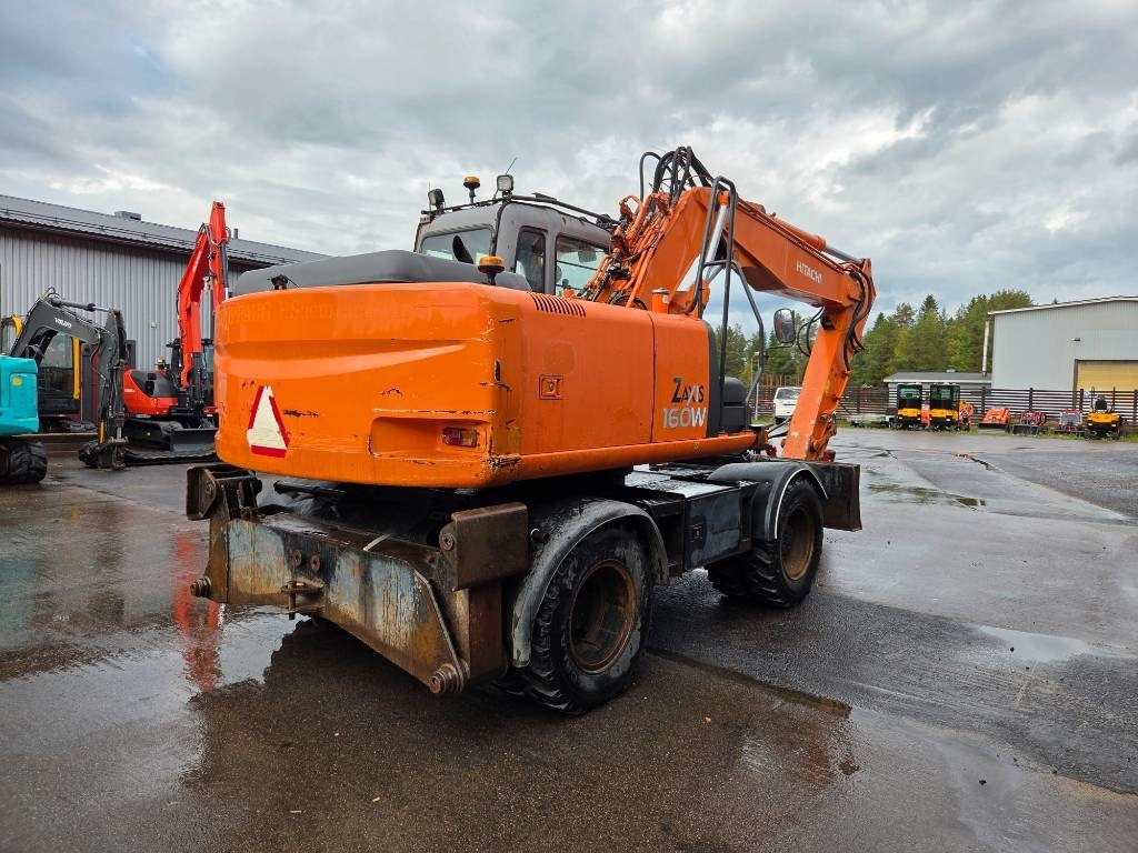 Hitachi ZX160 W PYÖRITTÄJÄLLÄ - حفارة على عجلات: صور 4 Hitachi ZX160 W PYÖRITTÄJÄLLÄ - حفارة على عجلات: صور 4