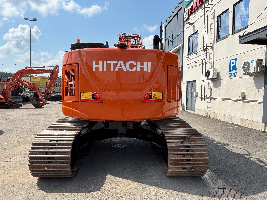 Hitachi ZX225USLC-7 - حفارات زحافة: صور 3 Hitachi ZX225USLC-7 - حفارات زحافة: صور 3