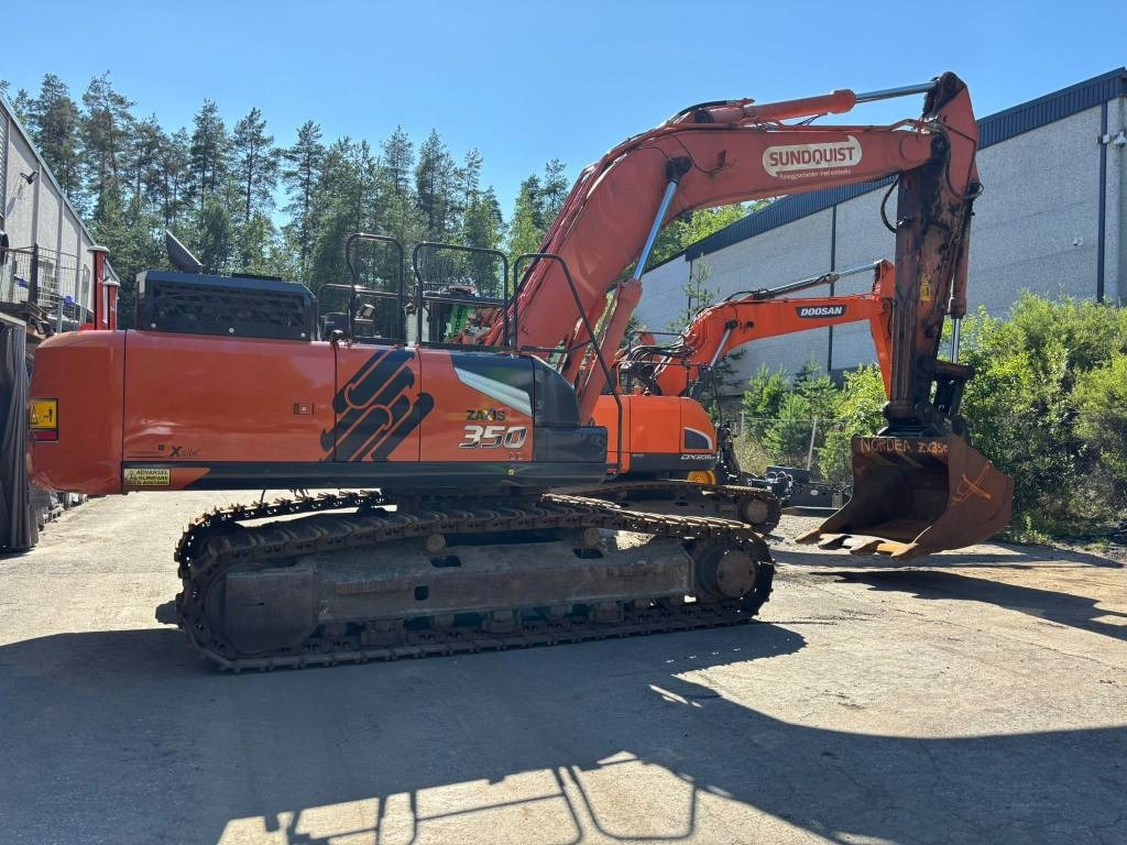 Hitachi ZX350LC-7 - حفارات زحافة: صور 4 Hitachi ZX350LC-7 - حفارات زحافة: صور 4