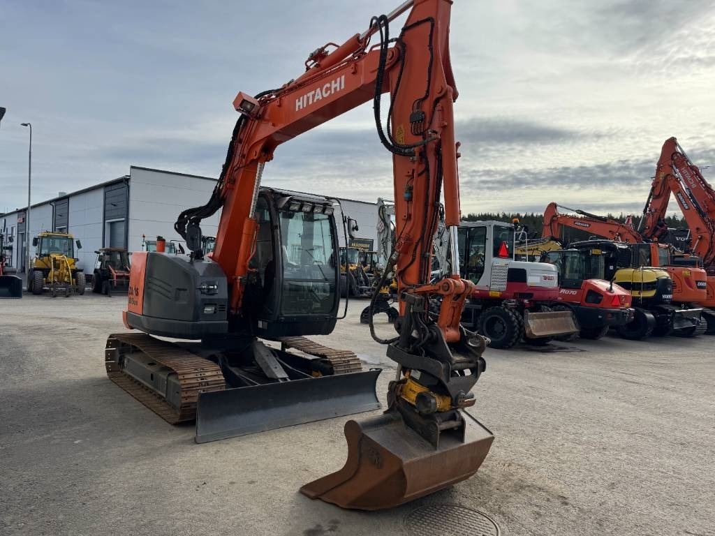 Hitachi ZX85US-5 Pyörittäjä, 3-Kauhaa - حفارة مصغرة: صور 5 Hitachi ZX85US-5 Pyörittäjä, 3-Kauhaa - حفارة مصغرة: صور 5