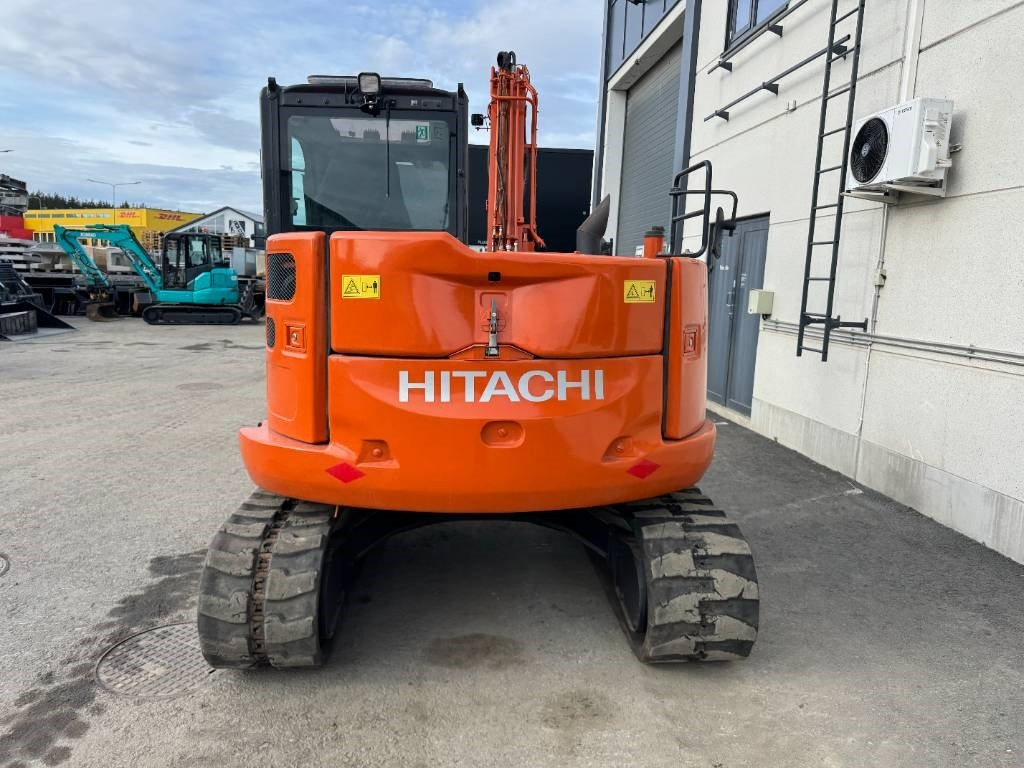 Hitachi ZX85USB-6, Uudella engcon EC209 tiltillä - حفارة مصغرة: صور 4 Hitachi ZX85USB-6, Uudella engcon EC209 tiltillä - حفارة مصغرة: صور 4