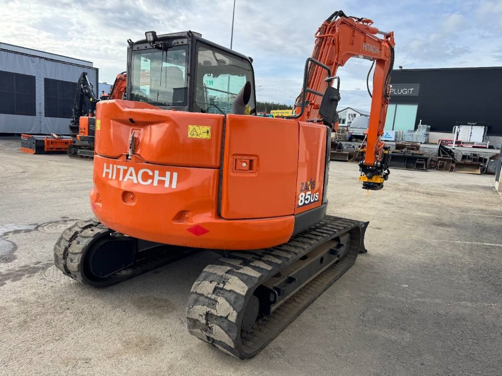 Hitachi ZX85USB-6, Uudella engcon EC209 tiltillä - حفارة مصغرة: صور 5 Hitachi ZX85USB-6, Uudella engcon EC209 tiltillä - حفارة مصغرة: صور 5