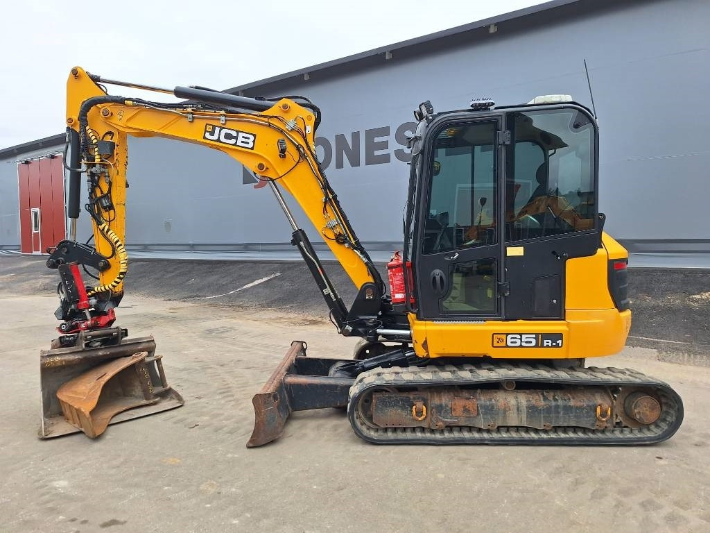JCB 65R-1 PYÖRITTÄJÄLLÄ - حفارة مصغرة: صور 1 JCB 65R-1 PYÖRITTÄJÄLLÄ - حفارة مصغرة: صور 1