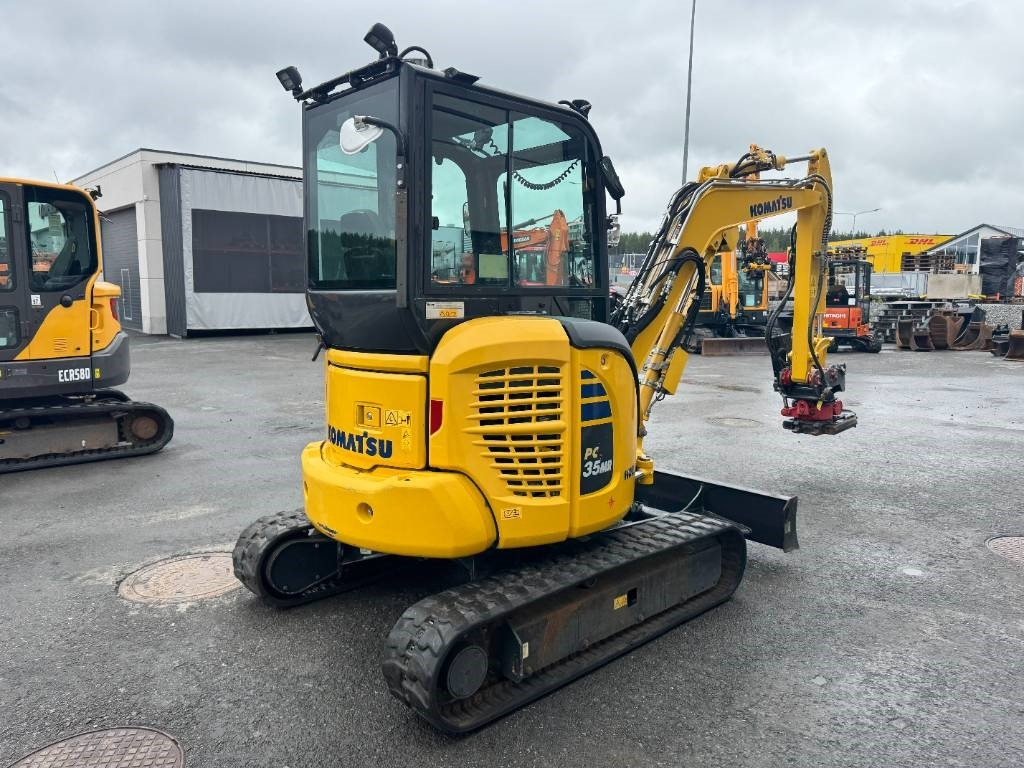 Komatsu PC 35 MR-5 - حفارة مصغرة: صور 5 Komatsu PC 35 MR-5 - حفارة مصغرة: صور 5