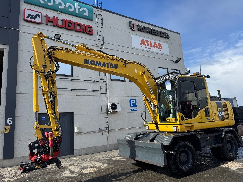Komatsu PW160-8 PYÖRITTÄJÄLLÄ - حفارة على عجلات: صور 2 Komatsu PW160-8 PYÖRITTÄJÄLLÄ - حفارة على عجلات: صور 2