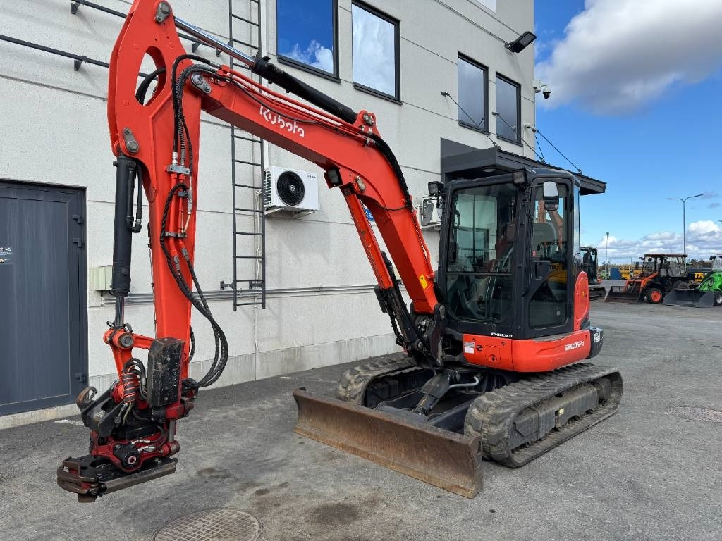 Kubota KX057-4 PYÖRITTÄJÄLLÄ - حفارة مصغرة: صور 2 Kubota KX057-4 PYÖRITTÄJÄLLÄ - حفارة مصغرة: صور 2