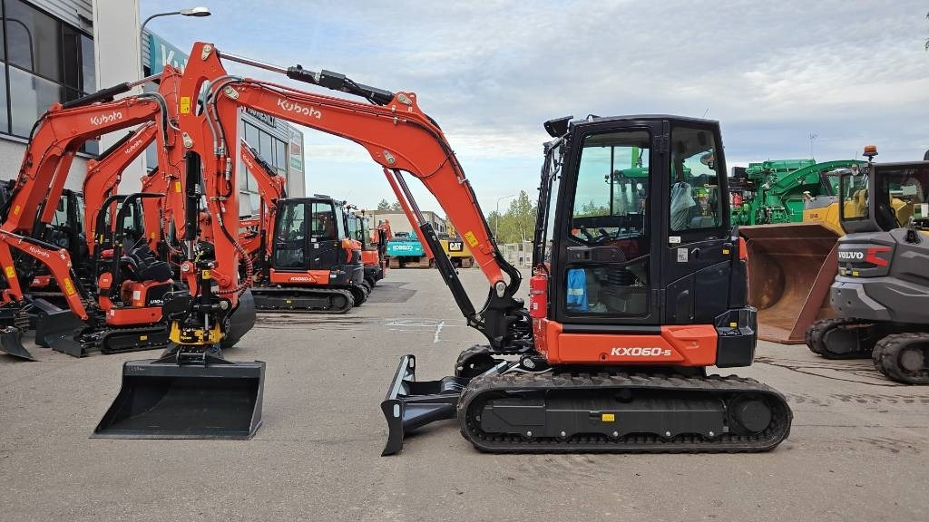Kubota KX060-5 VARASTOON VARUSTELTU - حفارة مصغرة: صور 1 Kubota KX060-5 VARASTOON VARUSTELTU - حفارة مصغرة: صور 1