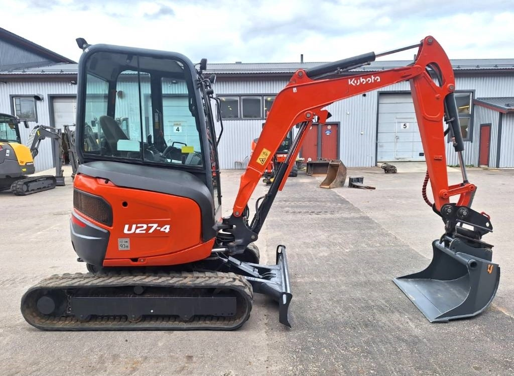 Kubota U27-4 KALLISTAJALLA, HUOLLETTU - حفارة مصغرة: صور 5 Kubota U27-4 KALLISTAJALLA, HUOLLETTU - حفارة مصغرة: صور 5