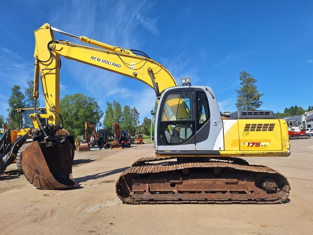 New Holland E175LC KALLISTAJALLA - حفارات زحافة: صور 1 New Holland E175LC KALLISTAJALLA - حفارات زحافة: صور 1