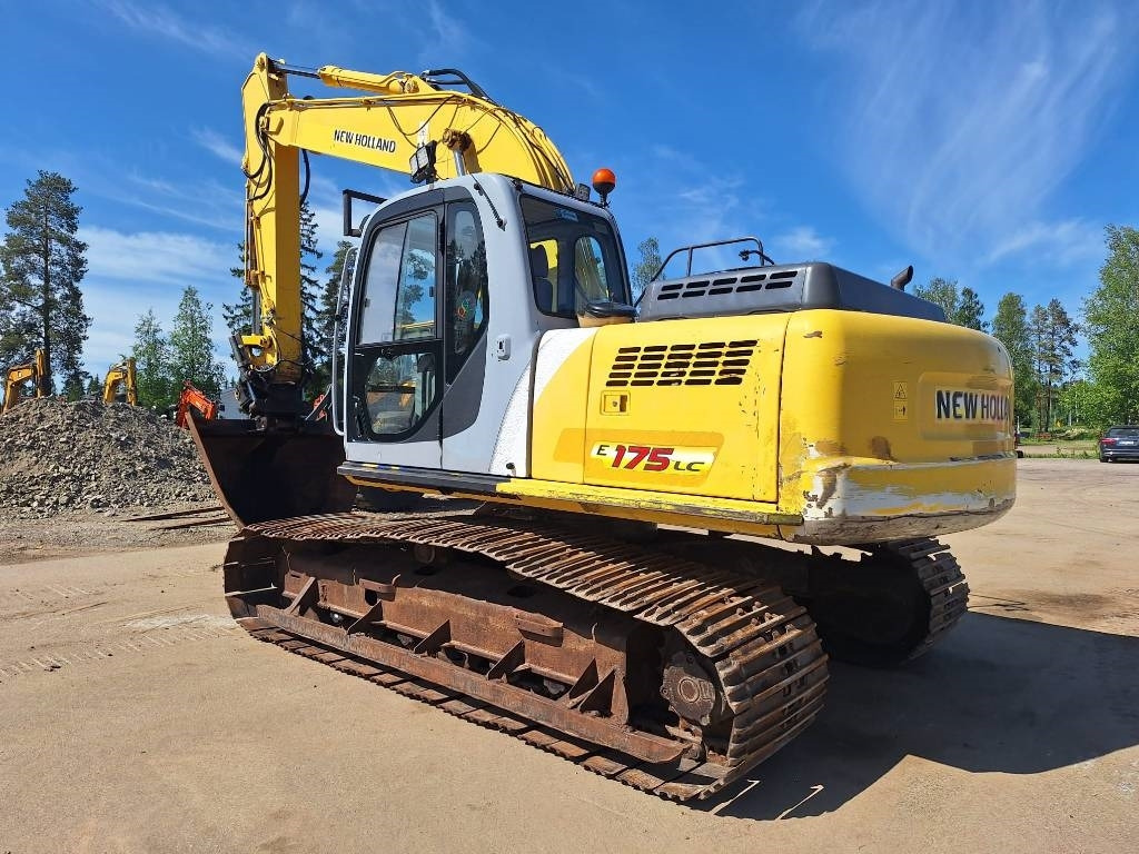 New Holland E175LC KALLISTAJALLA - حفارات زحافة: صور 2 New Holland E175LC KALLISTAJALLA - حفارات زحافة: صور 2
