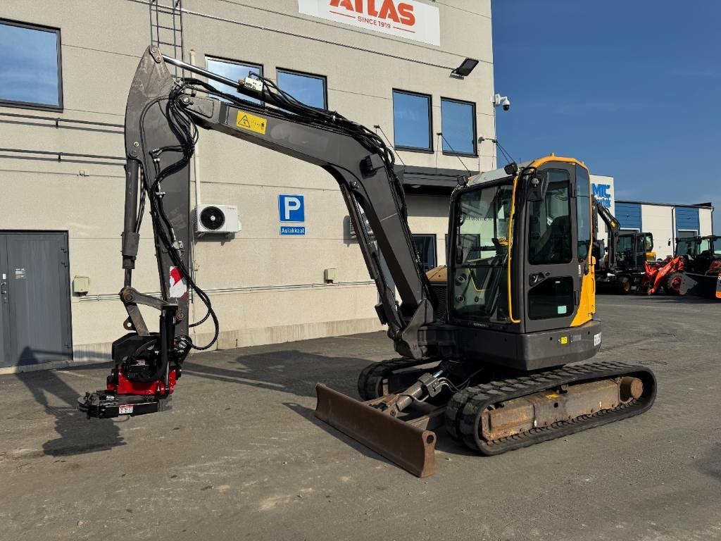 Volvo ECR58D PYÖRITTÄJÄLLÄ  - حفارة مصغرة: صور 2 Volvo ECR58D PYÖRITTÄJÄLLÄ  - حفارة مصغرة: صور 2