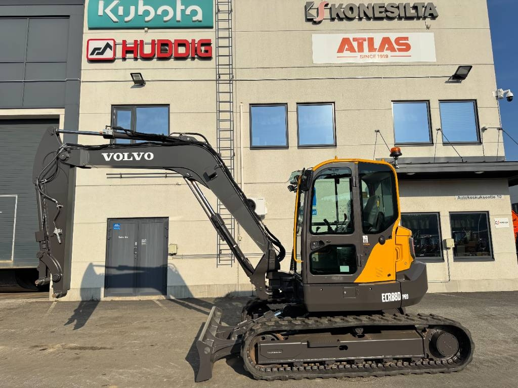 Volvo ECR88D PRO VÄHÄN AJETTU - حفارة مصغرة: صور 1 Volvo ECR88D PRO VÄHÄN AJETTU - حفارة مصغرة: صور 1