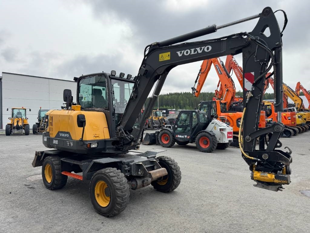 حفارة على عجلات Volvo EW 60 E: صور 7