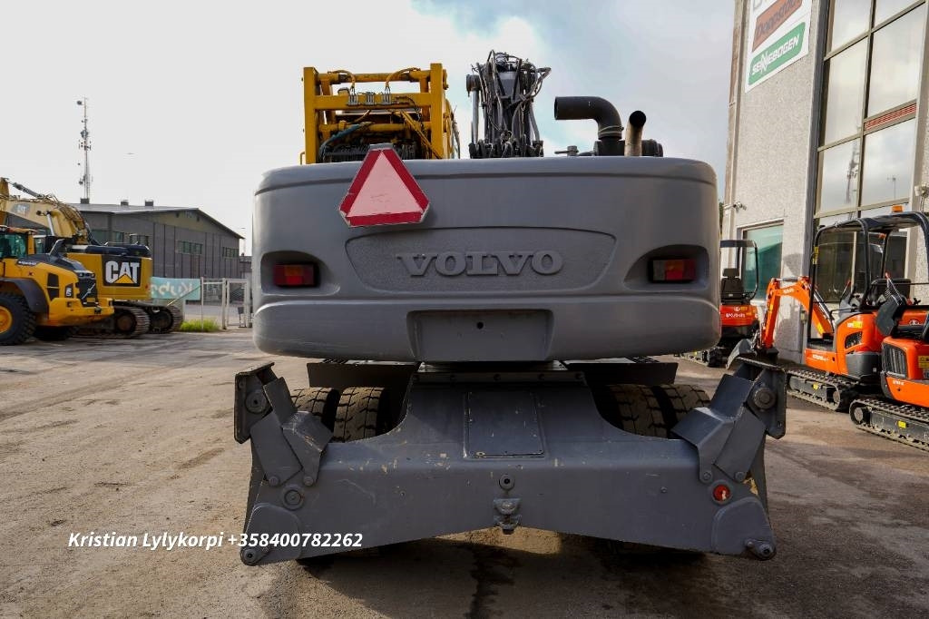 Volvo EW160B NOUSUHYTTI MATERIAALIKONE - حفارة النقل والشحن: صور 4 Volvo EW160B NOUSUHYTTI MATERIAALIKONE - حفارة النقل والشحن: صور 4