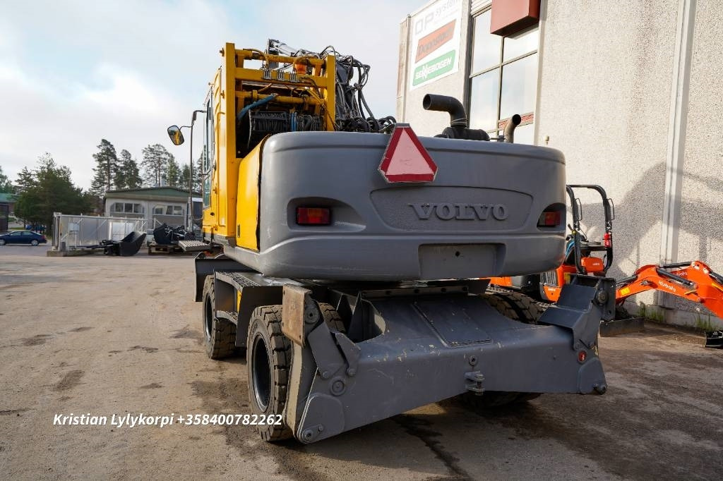 Volvo EW160B NOUSUHYTTI MATERIAALIKONE - حفارة النقل والشحن: صور 3 Volvo EW160B NOUSUHYTTI MATERIAALIKONE - حفارة النقل والشحن: صور 3