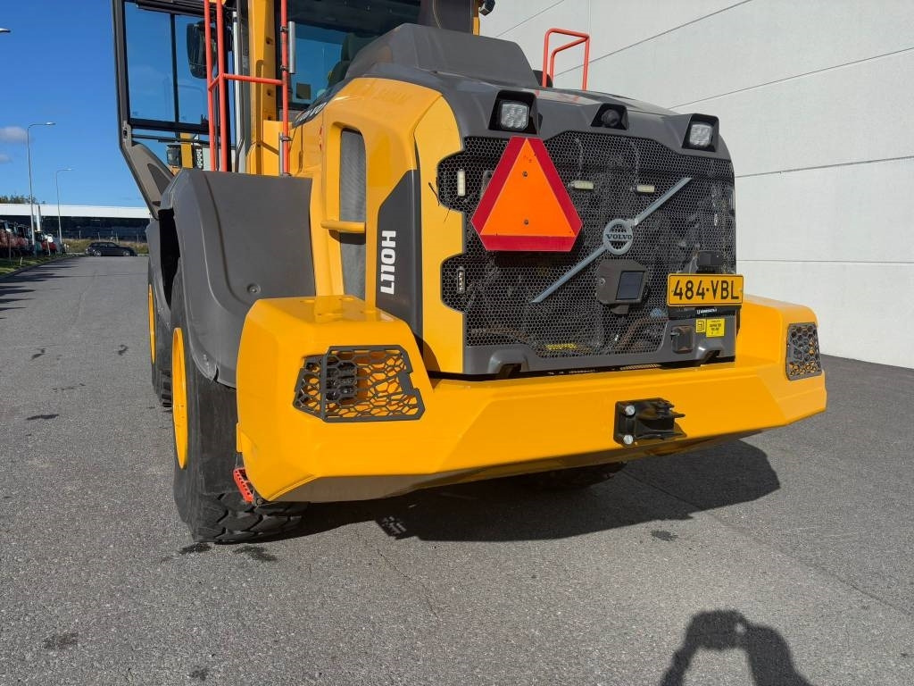 Volvo L 110 H - اللودر بعجل: صور 5 Volvo L 110 H - اللودر بعجل: صور 5