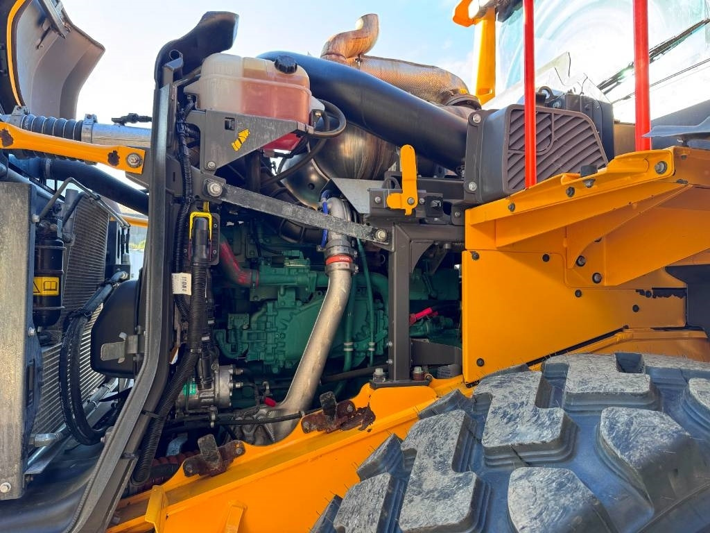 Volvo L110H LONG BOOM - اللودر بعجل: صور 5 Volvo L110H LONG BOOM - اللودر بعجل: صور 5