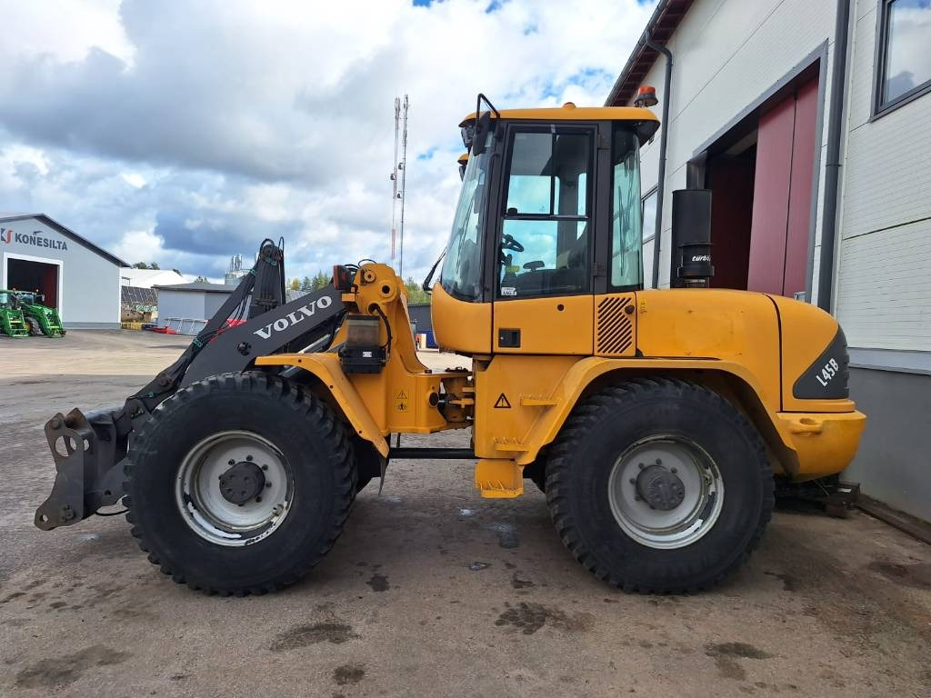 Volvo L45B TPS RASVARI, YM. - اللودر بعجل: صور 1 Volvo L45B TPS RASVARI, YM. - اللودر بعجل: صور 1