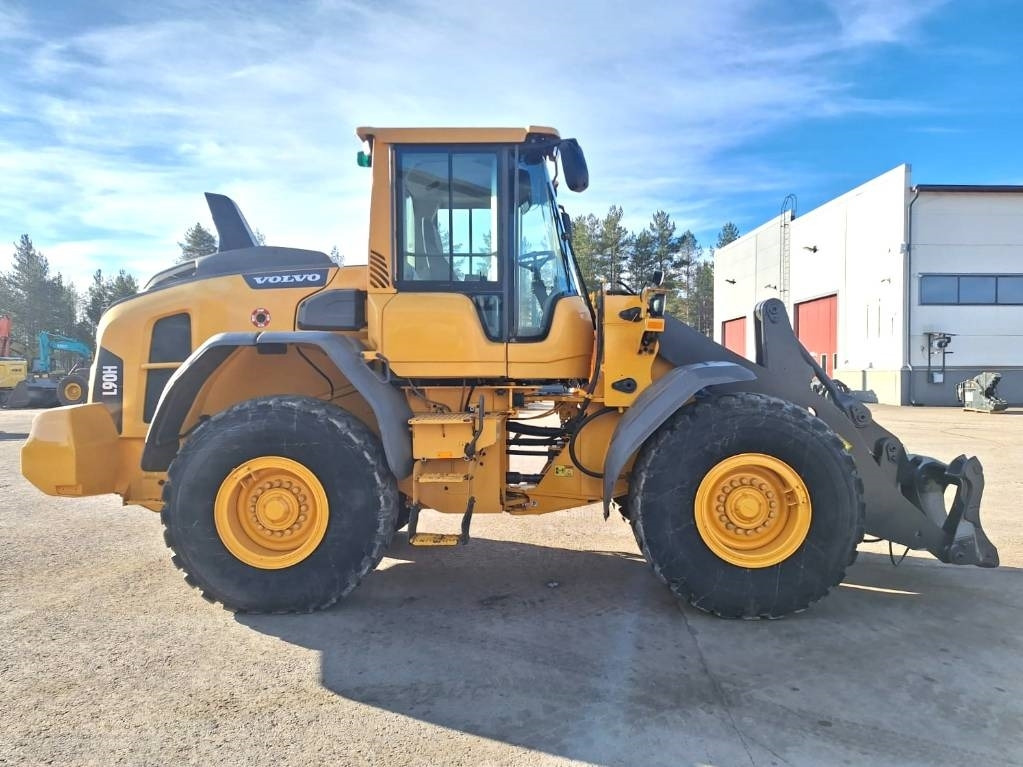 Volvo L90H LONG BOOM - اللودر بعجل: صور 5 Volvo L90H LONG BOOM - اللودر بعجل: صور 5