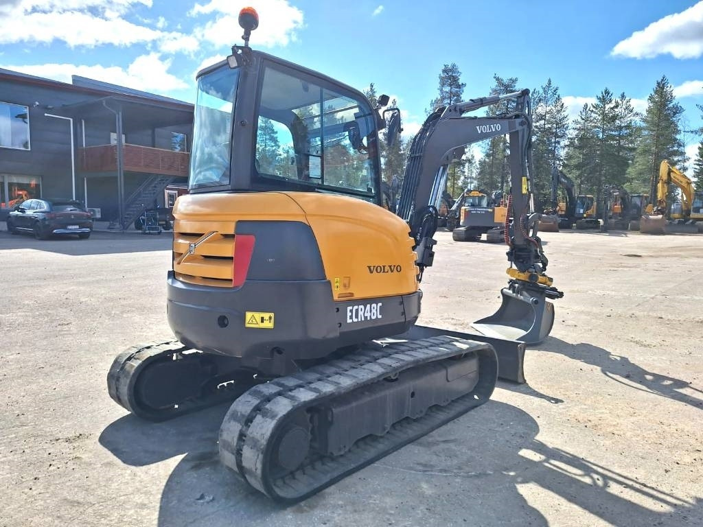 Volvo MYYTY! SOLD! ECR48C PYÖRITTÄJÄ PIHDEILLÄ - حفارة مصغرة: صور 4 Volvo MYYTY! SOLD! ECR48C PYÖRITTÄJÄ PIHDEILLÄ - حفارة مصغرة: صور 4