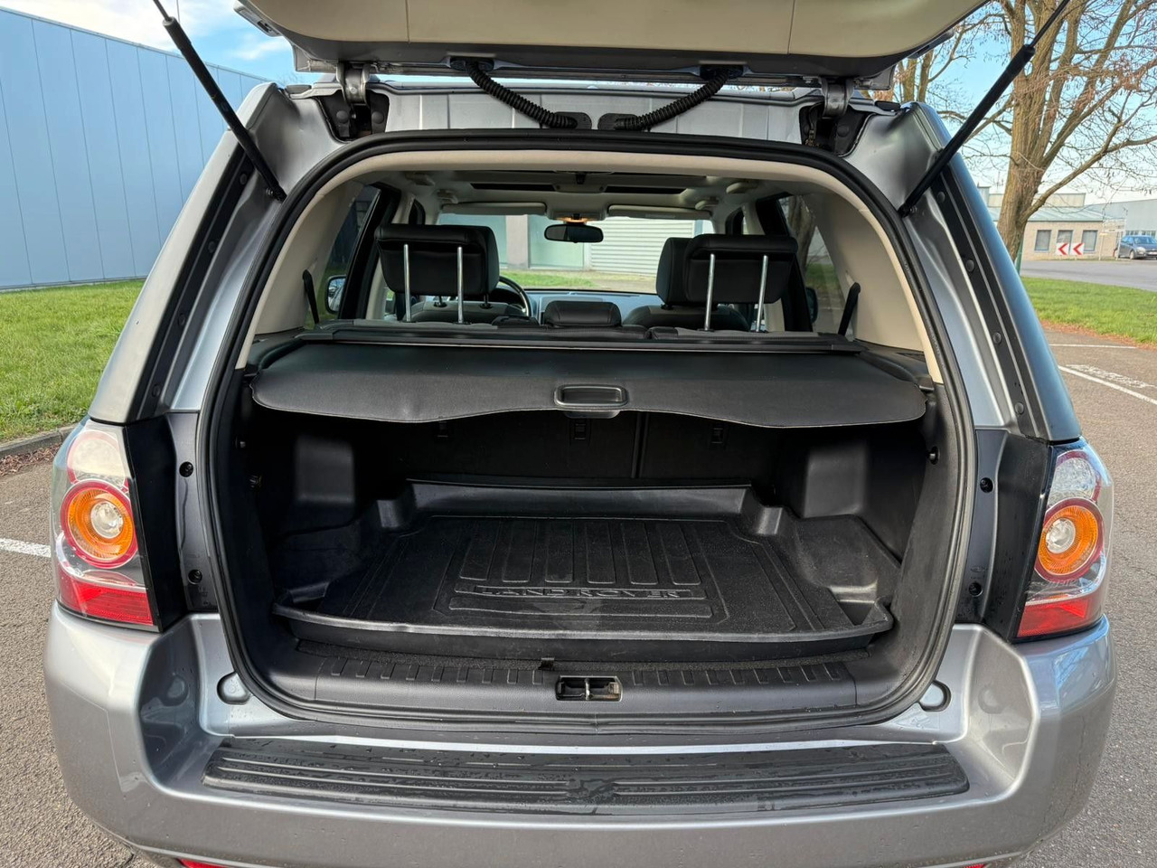 Land Rover Freelander 2 XS TD4. HU NEU! - سيارة دفع رباعي: صور 5 Land Rover Freelander 2 XS TD4. HU NEU! - سيارة دفع رباعي: صور 5