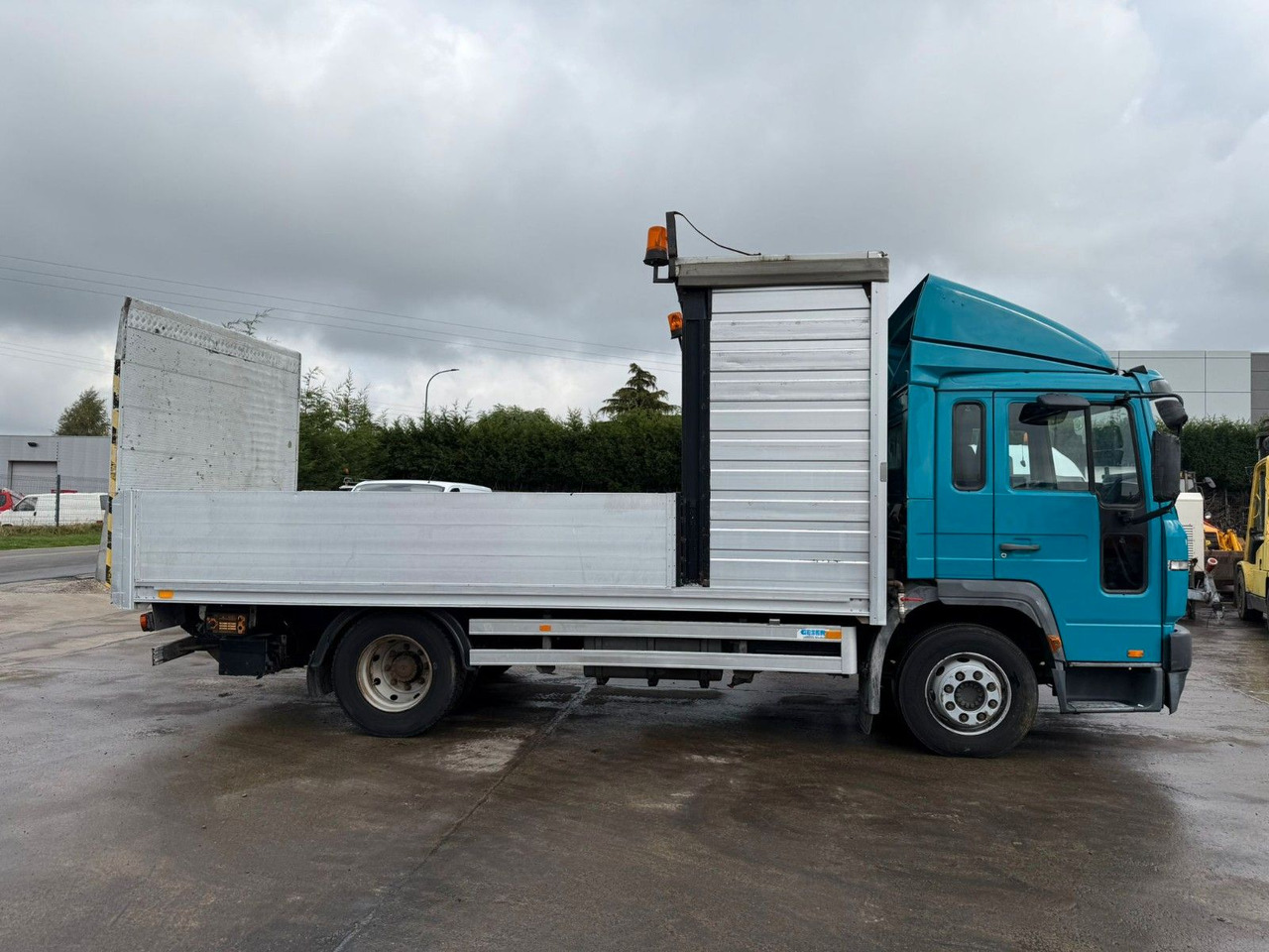 Volvo FL6-250. ALU Pritsche 5.00m. LBW. Klima. - شاحنات مسطحة: صور 2 Volvo FL6-250. ALU Pritsche 5.00m. LBW. Klima. - شاحنات مسطحة: صور 2