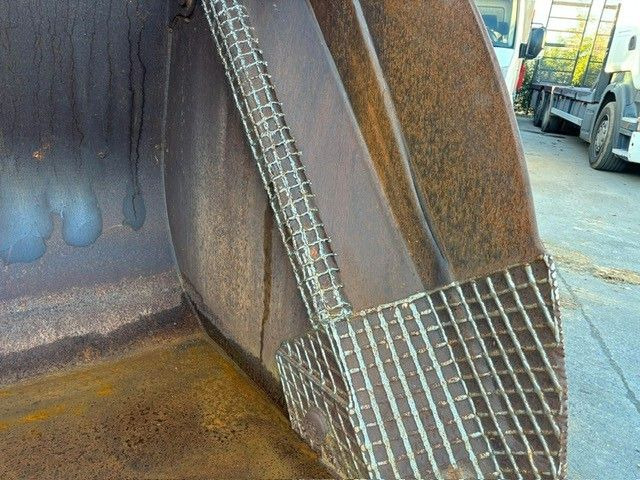 بكت شيول - آلات البناء Volvo L150 - L180 - L220. Kippschaufel 5m3. Volvo L150 - L180 - L220. Kippschaufel 5m3.: صور 12