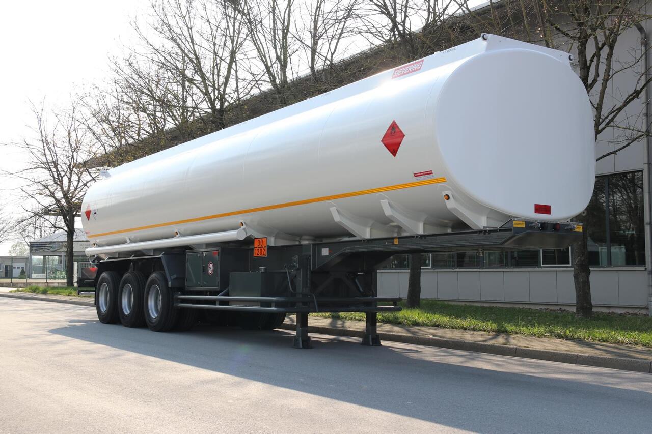 Sievering 45000 LITRES ADR SEMI REMORQUE CITERNE DE CARBURANT - نصف مقطورة صهريج: صور 1 Sievering 45000 LITRES ADR SEMI REMORQUE CITERNE DE CARBURANT - نصف مقطورة صهريج: صور 1