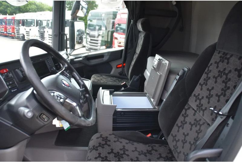 Scania R450 NGS 6x2*4NB - BDF - RETARDER - 703 TKM - FULL AIR - WHEELBASE: 495 CM - NAVI - TOP CONDITION - - شاحنات الحاويات / جسم علوي قابل للتغيير شاحنة: صور 5 Scania R450 NGS 6x2*4NB - BDF - RETARDER - 703 TKM - FULL AIR - WHEELBASE: 495 CM - NAVI - TOP CONDITION - - شاحنات الحاويات / جسم علوي قابل للتغيير شاحنة: صور 5