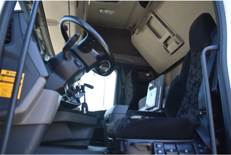 Scania R500 NGS 4x2 - RETARDER - 645 TKM - PARK. AIRCO - ACC - 4 POINT AIRSUSP. REAR - 2 x FUEL TANKS - LED LIGHTS - - شاحنة جرار: صور 4 Scania R500 NGS 4x2 - RETARDER - 645 TKM - PARK. AIRCO - ACC - 4 POINT AIRSUSP. REAR - 2 x FUEL TANKS - LED LIGHTS - - شاحنة جرار: صور 4