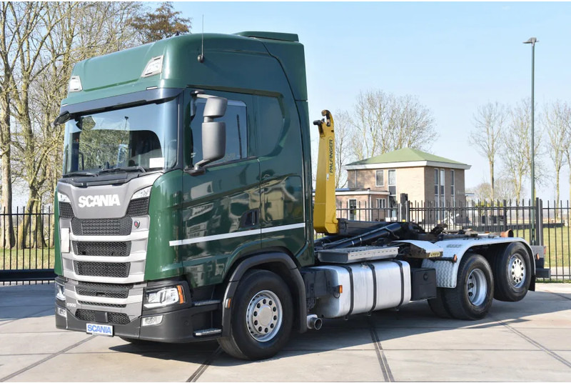 Scania S500 NGS 6x2*4 - HOOKLIFT SYSTEM - RETARDER - 298 TKM - PARK. AIRCO - WHEELBASE: 475 CM - PTO - GOOD CONDITION - - شاحنة ذات الخطاف: صور 2 Scania S500 NGS 6x2*4 - HOOKLIFT SYSTEM - RETARDER - 298 TKM - PARK. AIRCO - WHEELBASE: 475 CM - PTO - GOOD CONDITION - - شاحنة ذات الخطاف: صور 2