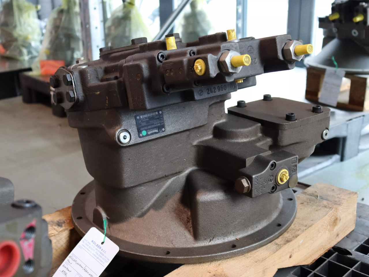 REXROTH A8VO107LA1KH1/63R1-NZG05F001 - مضخة هيدروليكية - معدات المناولة: صور 3 REXROTH A8VO107LA1KH1/63R1-NZG05F001 - مضخة هيدروليكية - معدات المناولة: صور 3