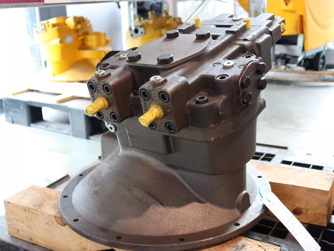 REXROTH A8VO107LA1KH1/63R1-NZG05F001 - مضخة هيدروليكية - معدات المناولة: صور 2 REXROTH A8VO107LA1KH1/63R1-NZG05F001 - مضخة هيدروليكية - معدات المناولة: صور 2