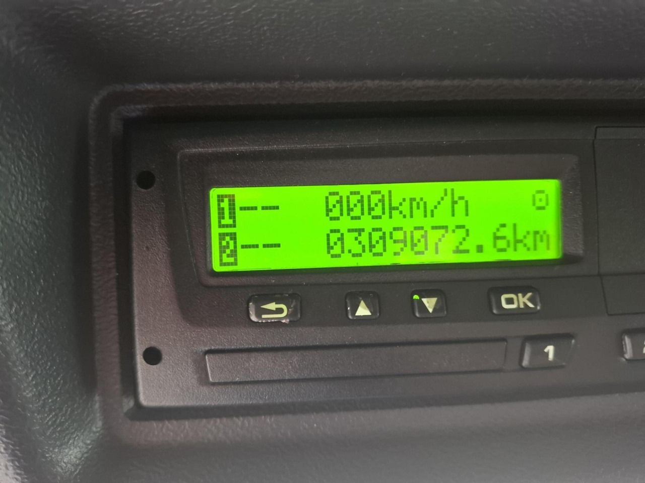 SCANIA SCANIA P250 Fourgon Hayon - الشاسيه شاحنة: صور 5 SCANIA SCANIA P250 Fourgon Hayon - الشاسيه شاحنة: صور 5