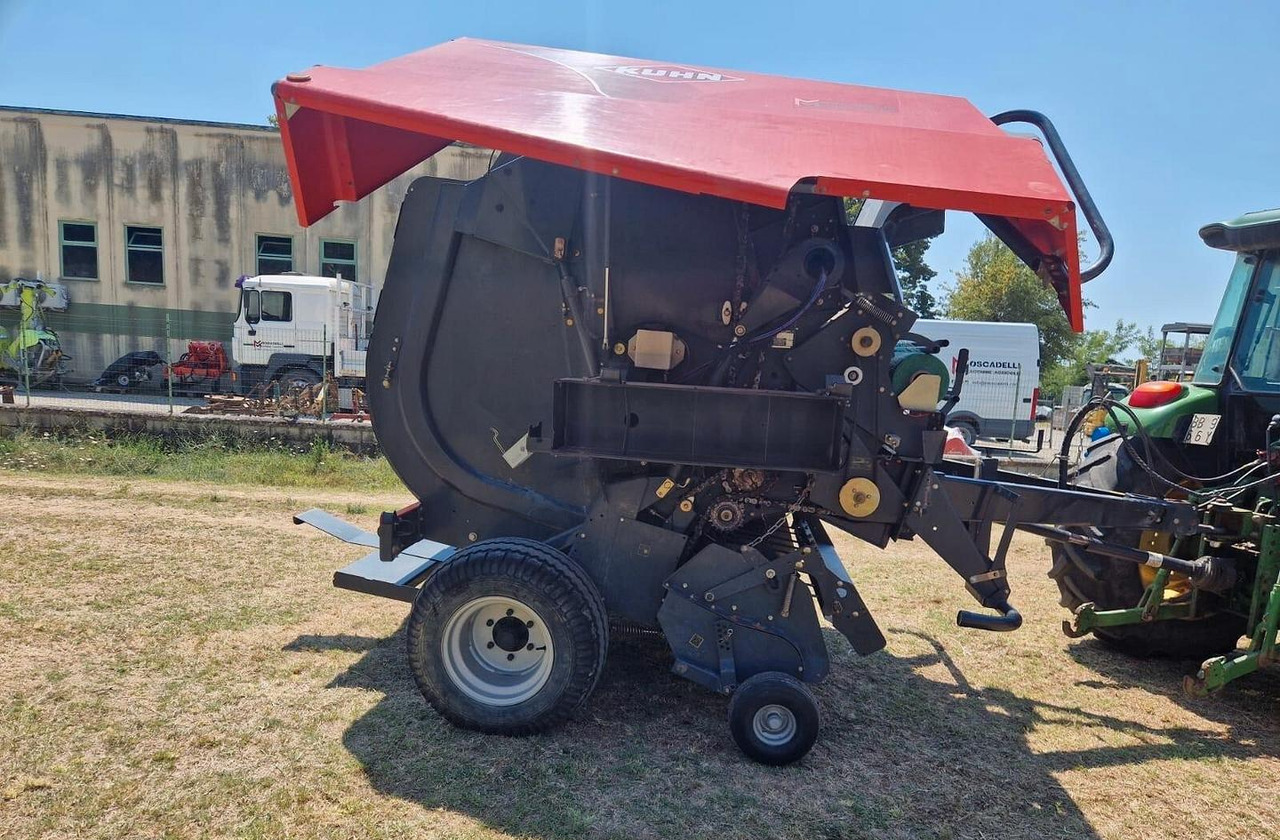 Rotopressa Kuhn - مكبس القش الدائري: صور 4 Rotopressa Kuhn - مكبس القش الدائري: صور 4