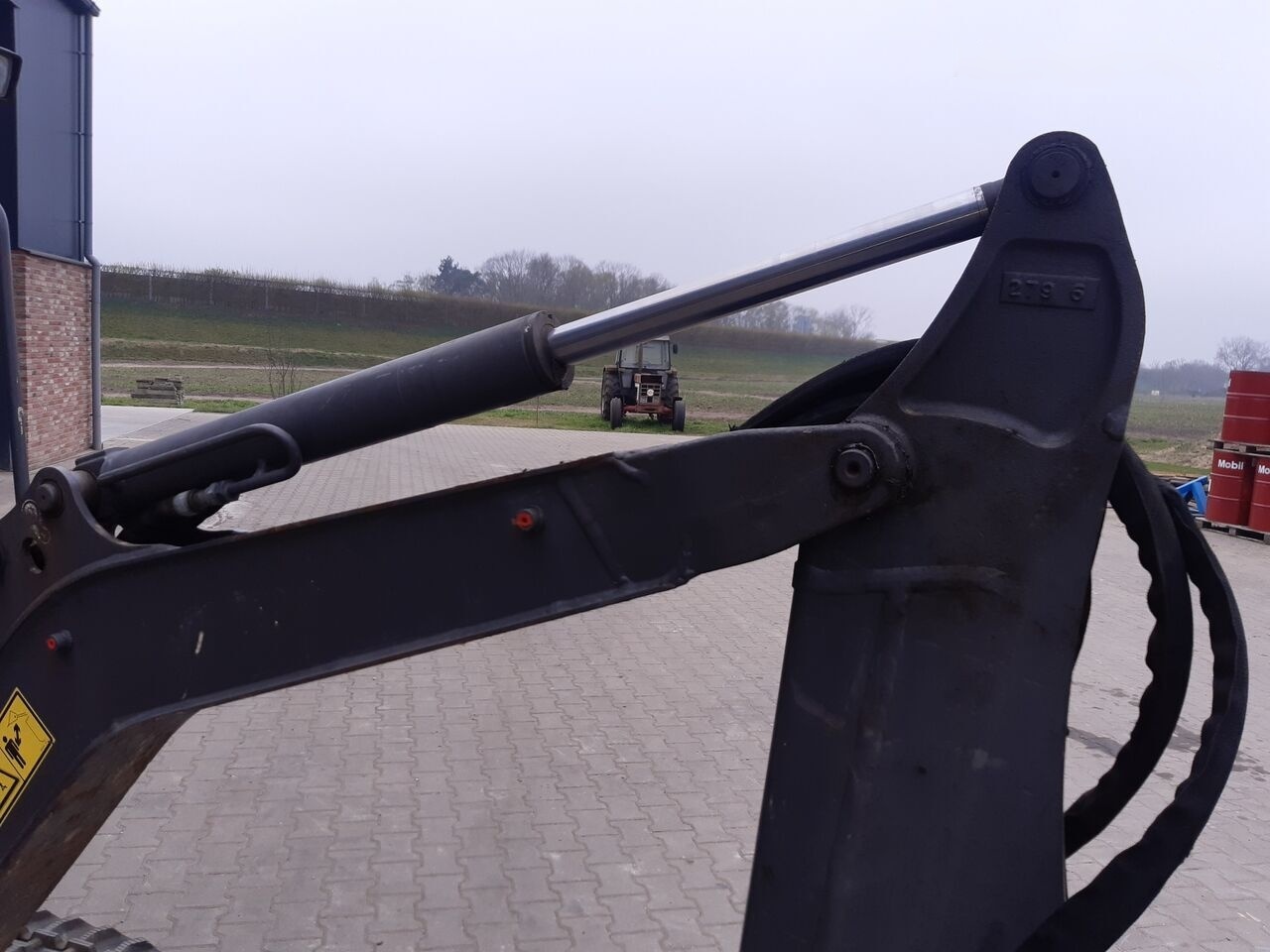 حفارة مصغرة Volvo EC18D: صور 13