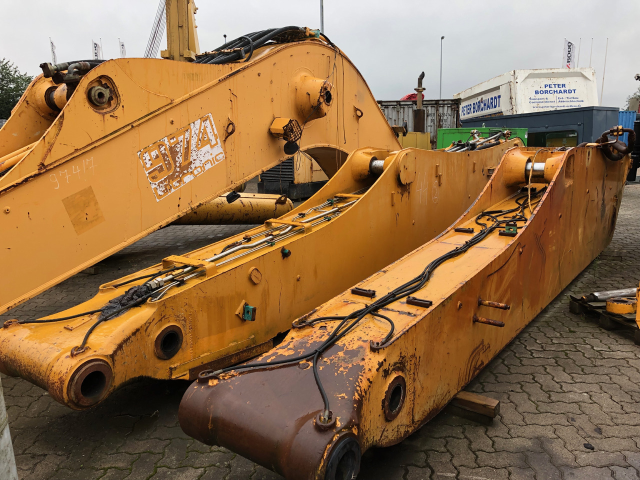 LIEBHERR Boom and sticks for 974 - ذراع الرافعة - حفارة: صور 1 LIEBHERR Boom and sticks for 974 - ذراع الرافعة - حفارة: صور 1